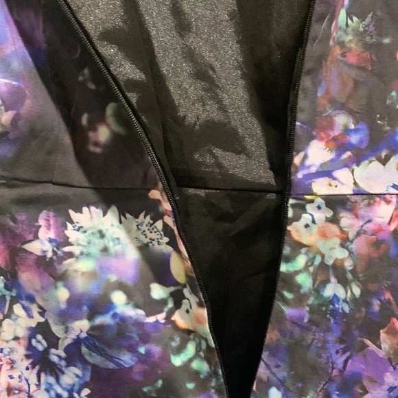 SOLD LOOP Portman’s Dress Fit and Flare - Picture 5 of 9